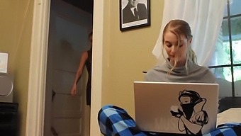 Amateur College Teens Indulge In Lesbian Sex At Home