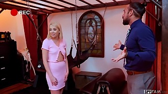 La Figliastra Di Spyfam Soddisfa Il Desiderio Kinky Di Giocare Di Ruolo Del Patrigno
